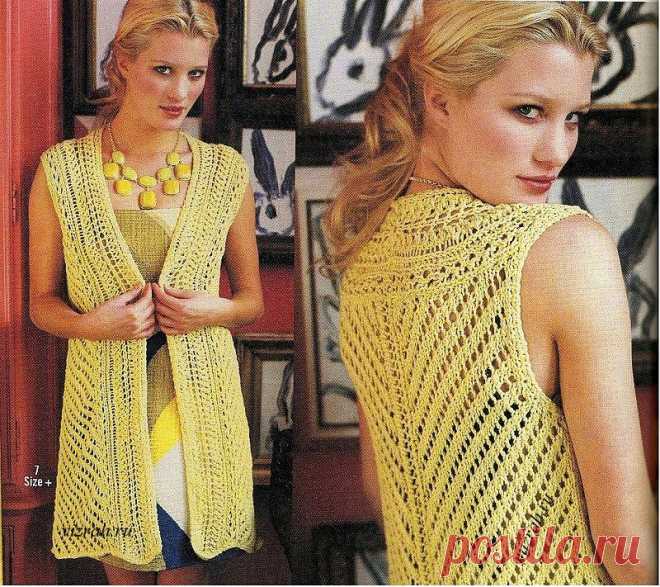 В стиле Vogue: ажурный жилет-туника спицами с диагональным узором. Все размеры.