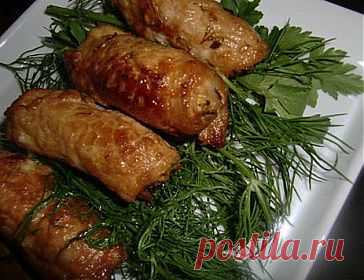 Рулеты мясные с сыром и шпинатом.