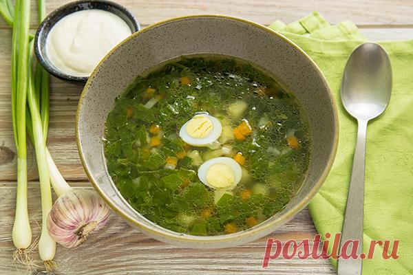 Классический вкусный зеленый борщ - рецепт на vse-o-ede-online.ru Рецепт пошагово. Классический вкусный зеленый борщ - это классическое блюдо русской и украинской кухни, известное своим насыщенным вкусом, ярким цветом и ароматным букетом.