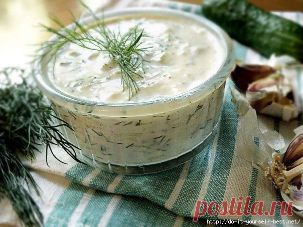 Соус "Цацики" - соус-закуска из йогурта, свежего огурца и чеснока.