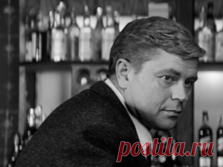 Донатас Банионис, 28 апреля, 1924
 • 4 сентября 2014