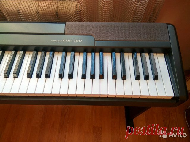 «Продается цифровое пианино Casio cdp-100. Фирменная деревянная стойка в комплекте. Пюпитр в наличии. Состояние отличное. Полностью исправно. Отличный внешний вид. Подходит для использования в музыкальной школе. Количество клавиш как на обычном фортепиан...» — карточка пользователя bakero в Яндекс.Коллекциях