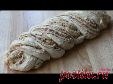 плетенка из дрожжевого теста  с орехами