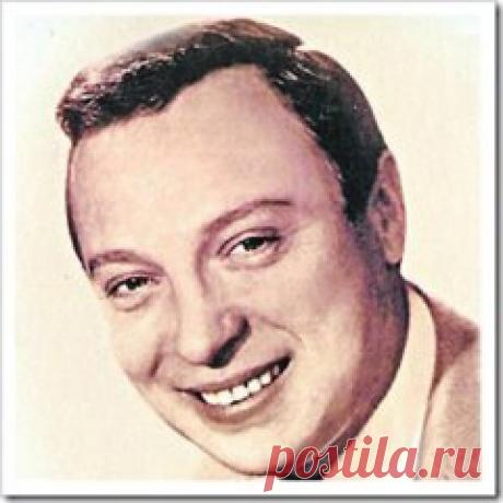 Каждая его песня была золотым шлягером !
26 апреля - День Памяти Валерия Ободзинского
 ( 24 января 1942 — 26 апреля 1997 ) - советский эстрадный певец, тенор,
 Заслуженный артист Марийской АССР
Валерий Владимирович 
Ободзинский родился 24 января 1942 года в Одессе, когда город был 
оккупирован фашистами. В полтора года его чуть не застрелил немецкий 
офицер. Потом было голодное детство, юность в среде одесских хулиганов.
 Он хорошо пел, играл на контрабасе, был обаятелен –...