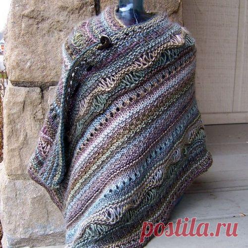 Палантин и джемпер, связанные волнистым узором