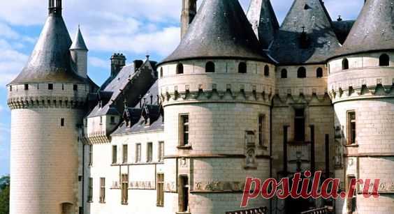 Пользователь OhFrance.ru сохранил этот пин на доску «Замки Луары, долина Луары, Франция»
#france #франция #долиналуары Долина Луары. Самые популярные города Франции для туризма | Oh!France: поездка во Францию  |  Pinterest