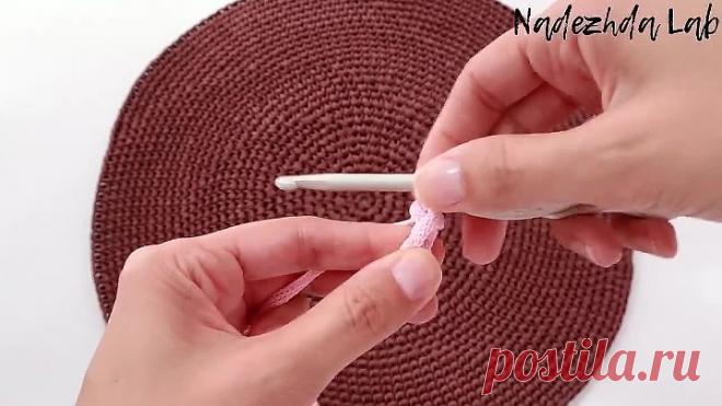 Сумка-чехол для телефона из шнура.