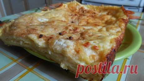 Очень быстро и просто превращаем тонкий армянский лаваш,во вкуснейший сырный пирог

Пирог из лаваша с сыром:

Время приготовления: 40 минут
Степень сложности: очень легко

Ингредиенты:

1 упаковка тонкого лаваша;
4 ст. ложки майонеза;
400 г. сыра;
1 стакан молока;
2 яйца.
Приготовление:

Форму, в которой вы собираетесь выпекать пирог, смажьте сливочным маслом. Желательно по обильнее.
Листы лаваша нарежьте по размеру формы.
У меня получилось семь круглых лепешек. Но, если в...