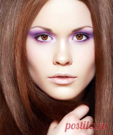 Коричневый цвет волос (48 фото): рыже-шоколадный, черно-, светло-, темно-коричнево-красный, видео-инструкция по окраске своими руками, как добиться черного оттенка прядей, фото и цена