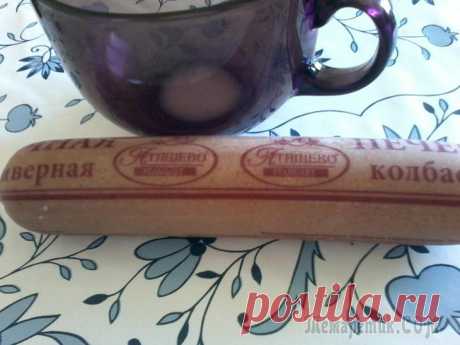 Пирожки из ливерной колбасы Давно не выкладывала свою выпечку, вот тут что-то увидела в магазине ливерную колбасу и вспомнила, как раньше делали пирожки из нее… быстро, не дорого…Пирожки можно стряпать из дрожжевого теста и из с...