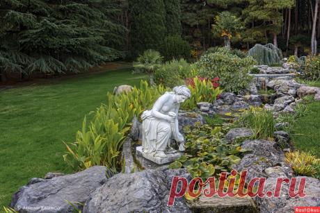 Фото: Санаторий "Айвазовское". Ландшафтный дизайн у ручья.. Фотограф путешественник Вячеслав Касаткин. Пейзаж - Фотосайт Расфокус.ру