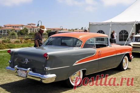 (254) 1955 Oldsmobile Super 88 Holiday - coral & gray metallic --- Dana Point 107 by Pat Durkin - Orange County, CA, via Flickr | Oldsmobile ´40s & ´50s