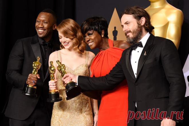 Махершала Али, Эмма Стоун, Виола Дэвис и Кейси Аффлек, «Оскар 2017»