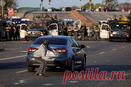 В Белом доме высказались о протестах против высылки нелегалов в Лос-Анджелесе