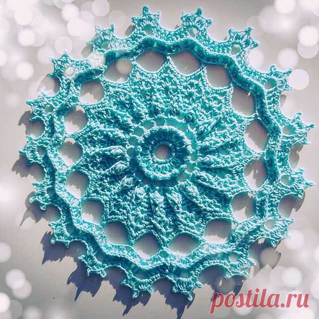 #салфетки 
#салфеткикрючком#украшениеинтерьера#подарок#crochet#crochetdoillie