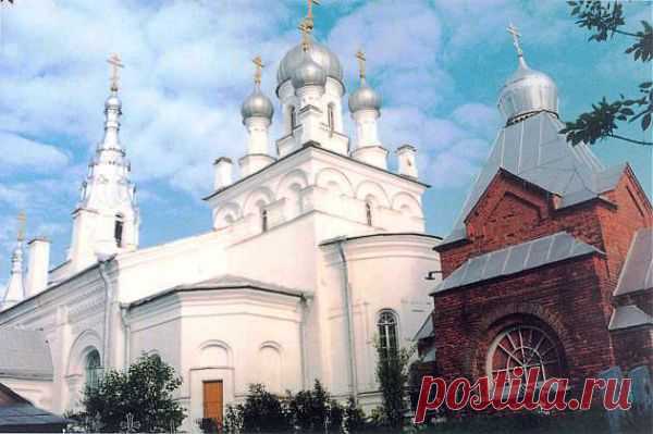 ПОРЕЧСКИЙ ПОКРОВСКИЙ женский монастырь на Козьей Горе (дер. Козья Гора, Сланцевский р-н). Прошение об учреждении женской монашеской общины подано 7 июня 1901 подрядчиками М.Е. Егоровым и А.А. Кудрявцевым. 10 декабря 1902 Св. Синод одобрил ее создание. Здания в 1929 занял колхоз «Красная Заря».Вновь открыта осенью 1941 и действует до наст. времени.