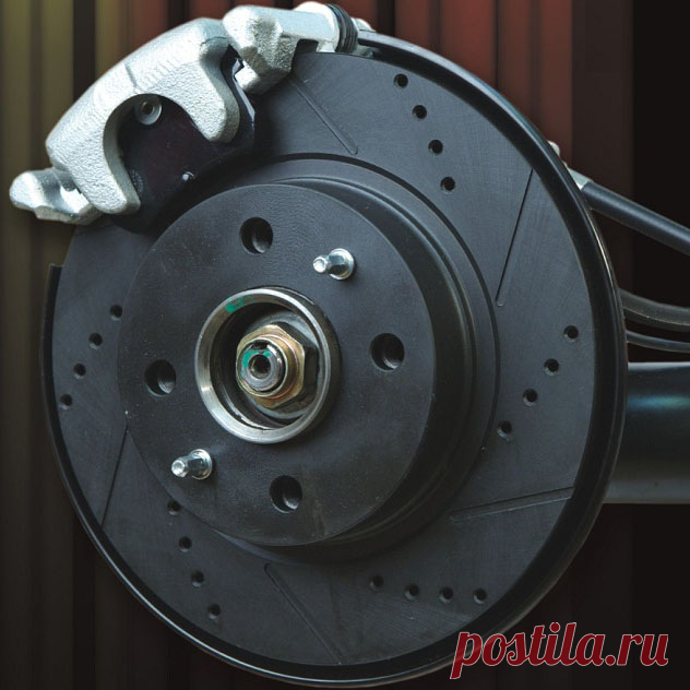 Сервис автомобиля: меняем колодки и тормозные диски