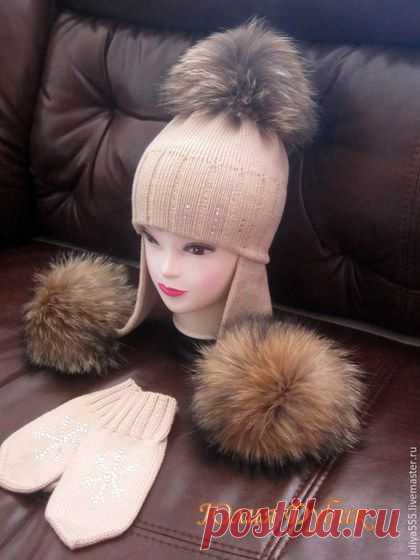 Купить Мериносовый комплект на зиму с енотовыми помпонами... - бежевый, шапка вязаная, шапка женская