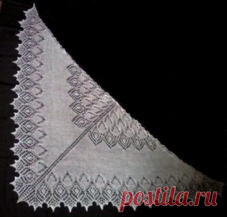 Вяжем нежную ажурную шаль «Лебедушка» спицами