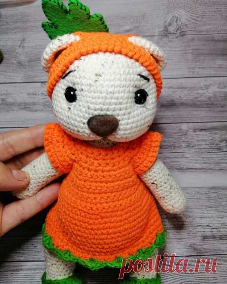PDF Мишка &quot;Тыковка&quot; крючком. FREE crochet pattern; Аmigurumi animal patterns. Амигуруми схемы и описания на русском. Вязаные игрушки и поделки своими руками #amimore - медведь, медвежонок, мишка в костюме тыквы.