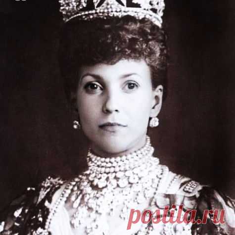I'm in the image of women in history

#Image
#LadyStory
#Ladyimage
#Lady. #Refaceapp #reface
#History #Historyoffashion 
#Fashion #Historystyle #FashionHistory 
#Vintage #Vintagehistory 
#Style #Kingdom 
#Queen #Royal  #Kingdomroyal
#MeghanMarkle
#CatherineMiddleton
#PrincessBeatrice
#PrincessEugenie
#romanovfamily
#Romanovs 
#Countess
#Duchess
#DuchessCatherine
#CountessCatherine
#DuchessofCambridge
#DuchessCatherineofCambridge