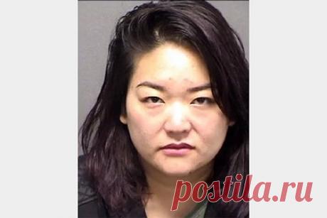 Прихожанка влюбилась в священника и написала ему десятки вульгарных писем. В США полиция задержала женщину за то, что она преследовала пастора местной церкви. 34-летняя американка Гие Телеманн писала священнослужителю вульгарные письма с угрозами самоубийства. Ее не остановили ни предупреждения, ни запреты полиции. В итоге женщина попала под суд.