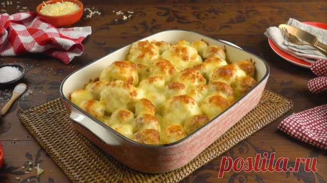 Запеканка из цветной капусты с картофелем и колбасками. Простой и очень вкусный рецепт 
Запеканка - это один из наших любимых рецептов. Какие только варианты этого простого и вкусного блюда мы не пробовали. И сегодня мы приготовим 2 оригинальных рецепта запеканки из цветной капусты. Быс…