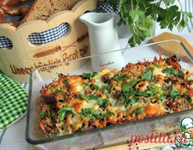 Запеканка из хлеба и фарша под сметанной заливкой – кулинарный рецепт
