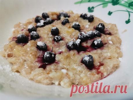 Овсяная молочная каша в мультиварке - рецепт на vse-o-ede-online.ru Приготовить рецепт Овсяная молочная каша в мультиварке-это нежное и питательное блюдо, которое приготавливается из овсянки, молока (или воды), и других ингредиентов по желанию, таких как фрукты, орехи или мед.