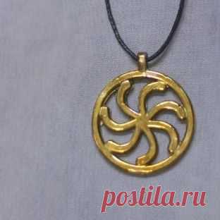 Какой силой обладает амулет женский Коловрат?