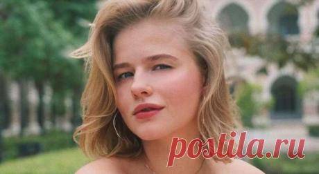 «Слишком сексуальная»: Александра Бортич показала стройную фигуру в золотистом боди . Милая Я