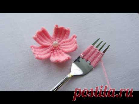 hand embroidery amazing trick#easy woolen flower embroidery trick with fork#wool flower