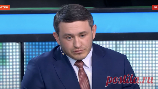 Виталий Бородин не уверен, что его лишили статуса адвоката. Главу Федерального проекта по безопасности и борьбе с коррупцией (ФПБК) Виталия Бородина, автора многочисленных доносов на звезд, лишили статуса адвоката в палате Северной Осетии, об этом пишет издание "Московский комсомолец". ...