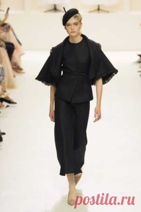 Christian Dior, Осень-зима 2018/2019 / Couture / НЕДЕЛЯ МОДЫ: Париж
Часть II

#подиум