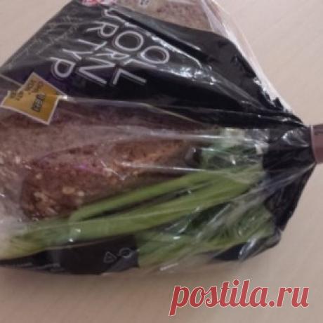 Поместите сельдерей и хлеб в полиэтиленовый пакет. Как хорошо это работает - МирТесен