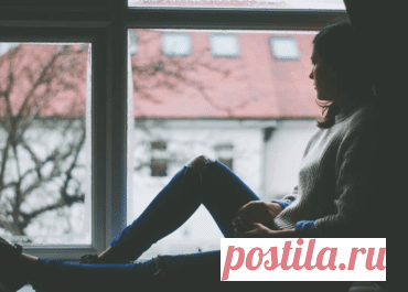 "Моя зарплата – 1000 белорусских рублей". Как живет девушка, которая почти не выходит из дома