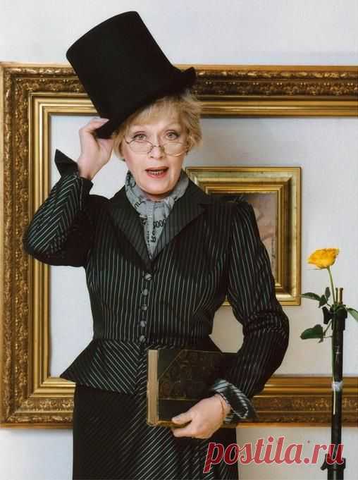 ivi.ru - На редкость урожайный день сегодня. Чудесной Ким...