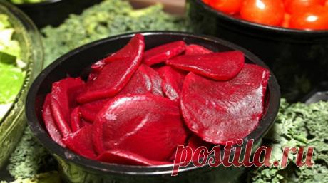 Свекла маринованная - Как по мне, маринованная свекла очень полезная заготовка на зиму. Есть много вариантов консервации свеклы, разными способами, кусками и для разных целей использования. Я поделюсь с вами универсальным рецептом очень... Read more »