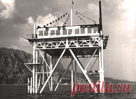 Морской гидрофизический институт | Виртуальный музей МГИ | Музейная галерея | Строительство океанографической платформы в Кацивели