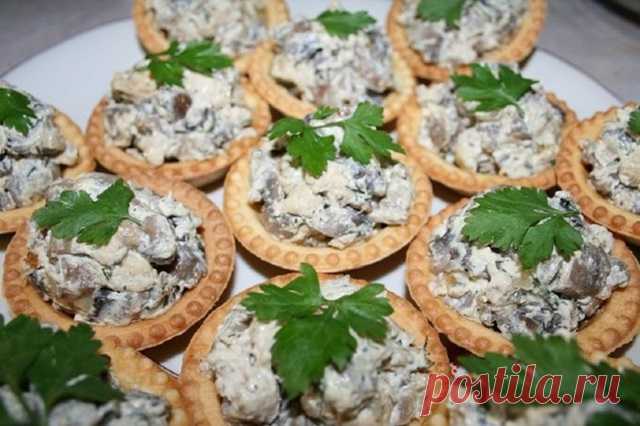 Тарталетки с говядиной и маринованными грибами — Домашняя кулинария