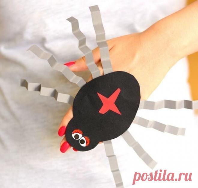 Паучок. Игрушка на руку