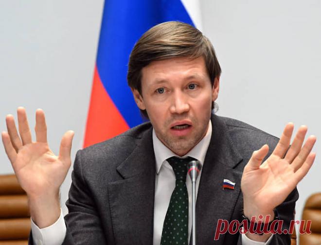 7-12-23--ЗА ПРОПУСК МОШЕННИЧЕСКИХ ЗВОНКОВ-Генпрокуратура с РКН готовят инициативу по отзыву лицензий у операторов.