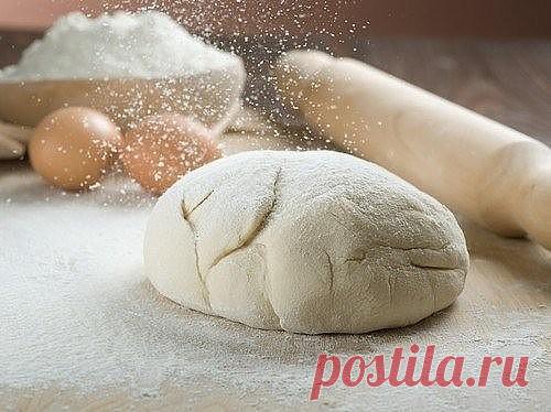 Век живи, век учись. Хитрости для теста!


1. Всегда добавляйте в тесто разведенный картофельный крахмал – булки и пироги будут пышными и мягкими даже на следующий день. Главное условие вкусных пирогов — пышное, хорошо взошедшее тесто: муку для теста необходимо просеять: из нее удаляются посторонние примеси, и она обогащается кислородом воздуха

2. В любое тесто (кроме пельменного, слоеного, заварного, песочного), то есть тесто на пироги, блины, хлеб, оладьи — на пол литра...