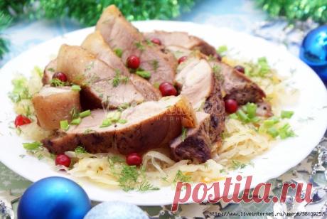 Мясо с квашеной капустой на Рождество