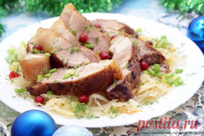 Мясо с квашеной капустой на Рождество