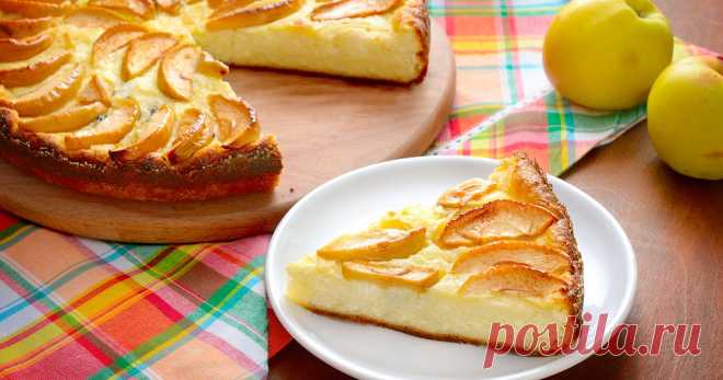 Рецепт творожной запеканки с манкой — вкуснее, чем в детском саду Запеканка на завтрак — радость для любого детсадовца. Пышная, с изюмом, политая сгущенкой, она в сто раз вкуснее скучной каши. Рассказываем об истории самой популярной из запеканок — творожной. И сразу предлагаем приготовить один из лучших ее вариантов — с манкой, яблоком и корицей.