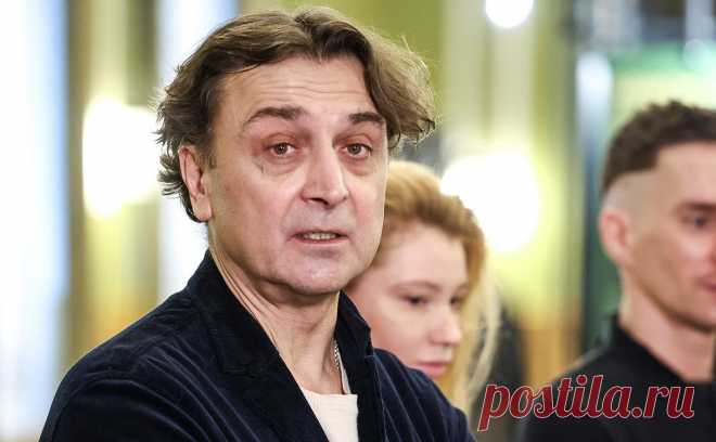 Александр Лазарев возглавил театр Российской армии. Народный артист России Александр Лазарев назначен главным режиссером театра Российской армии, сообщает Минобороны.