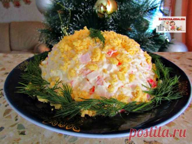 Салат с крабовыми палочками и плавленым сыром