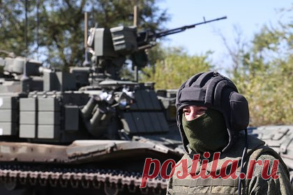Военный эксперт объяснил положение российских войск под Балаклеей. Военный эксперт Анатолий Матвийчук объяснил, в каком положении находятся Вооруженные силы России под городом Балаклея в Харьковской области. Он рассказал, что, хотя российская сторона промедлила с переброской танковых и артиллерийских частей на этот участок фронта, сейчас туда стянулись резервы, и ситуация изменилась.