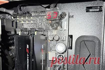 Материнские платы Asus сгорели из-за конденсатора. Массовый выход из строя новых материнских плат от Asus мог спровоцировать неправильно расположенный компонент оборудования. Журналисты обратили внимание на жалобы некоторых пользователей материнских плат Asus ROG Maximus Z690 Hero. По словам потребителей, оборудование перестает работать из-за сгоревших транзисторов.